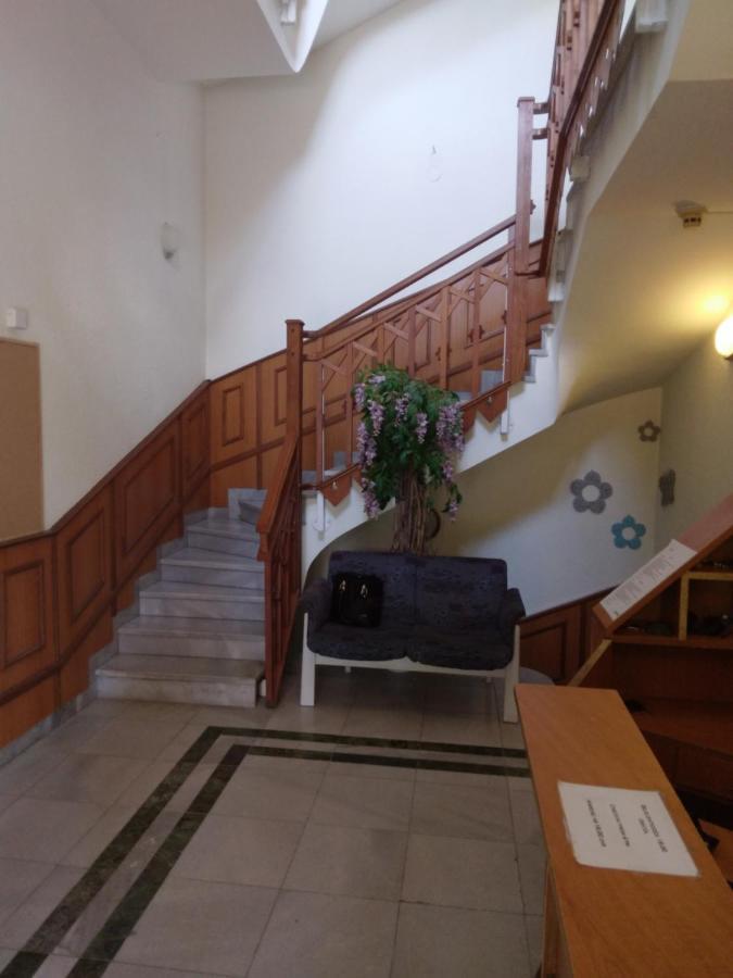 Francoise Szálló Balatonlelle Exterior foto